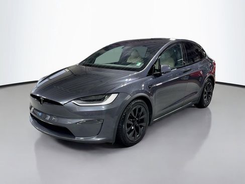 Used 2023 Tesla Model X image 1