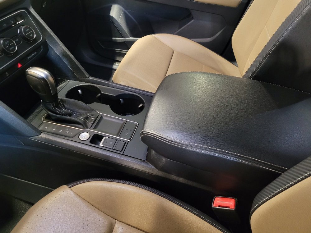 Used 2021 Volkswagen Atlas Cross Sport SE w/ Panoramic Sunroof Package FWD image 26