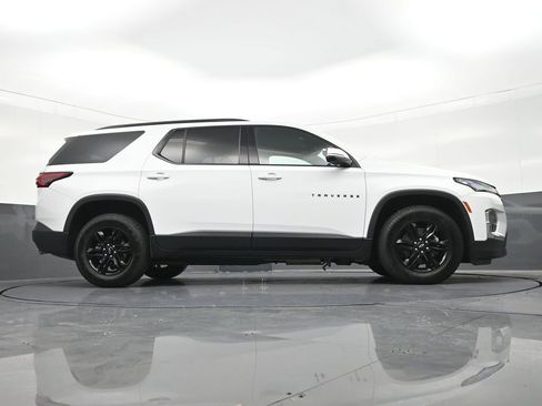 Used 2023 Chevrolet Traverse LT FWD image 28