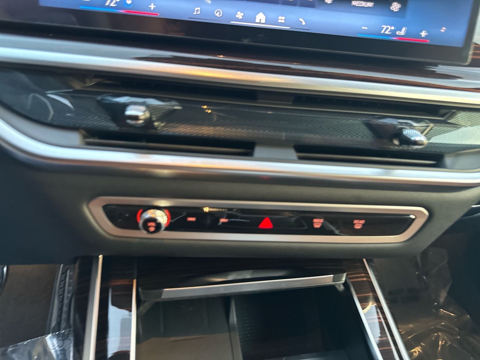 New 2027 BMW X7 xDrive40i w/ M Sport Package AWD/4WD image 49