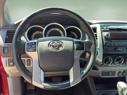 Used 2012 Toyota Tacoma 4x4 Access Cab V6 w/ TRD Sport Pkg image 20