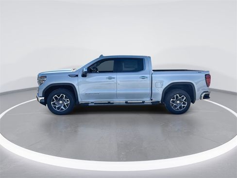 New 2026 GMC Sierra 1500 SLT image 5