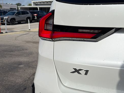 New 2026 BMW X1 xDrive28i w/ Technology Package AWD/4WD image 10
