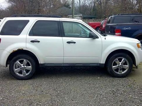 Used 2012 Ford Escape XLT image 3