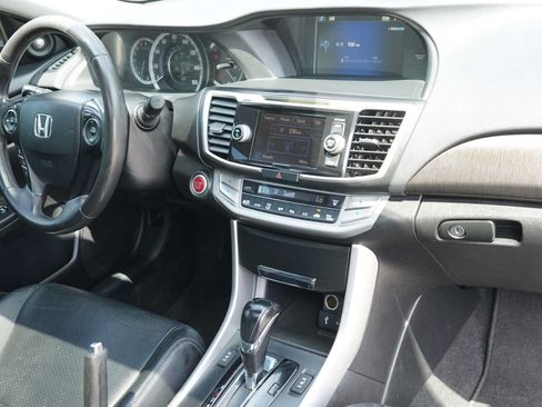 Used 2015 Honda Accord EX-L image 26