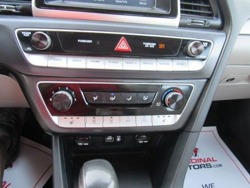 Used 2018 Hyundai Sonata SEL image 22