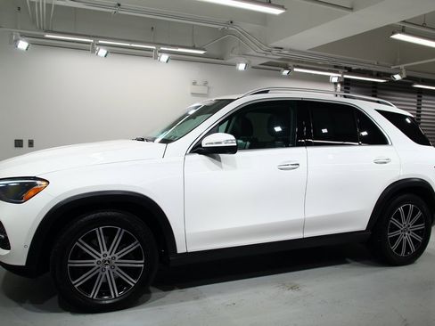 Used 2025 Mercedes-Benz GLE 350 4MATIC image 16