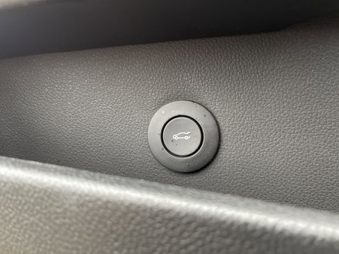 Used 2018 Cadillac ATS Luxury w/ Safety and Security Package image 16