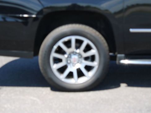 Used 2020 GMC Yukon XL Denali RWD image 14