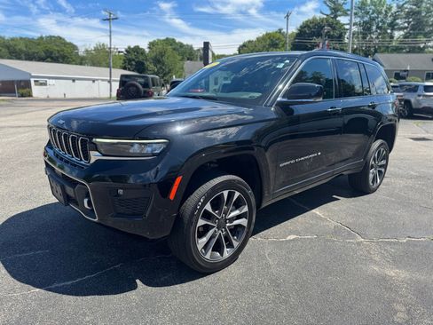 Used 2022 Jeep Grand Cherokee Overland image 8