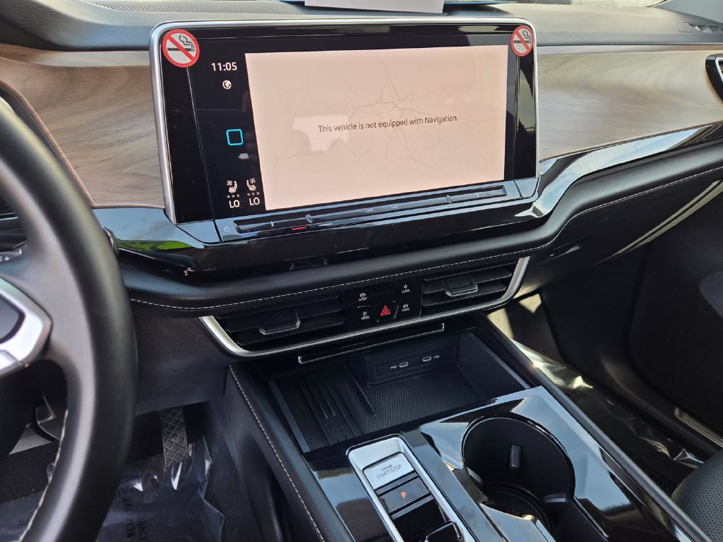 Used 2025 Volkswagen Atlas SE FWD image 18