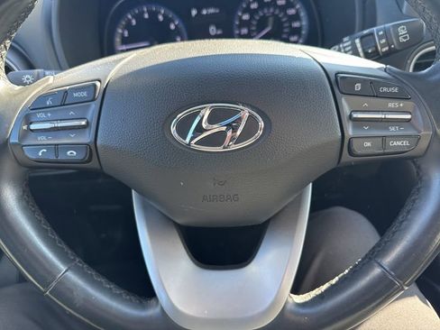 Used 2018 Hyundai Kona Limited image 15