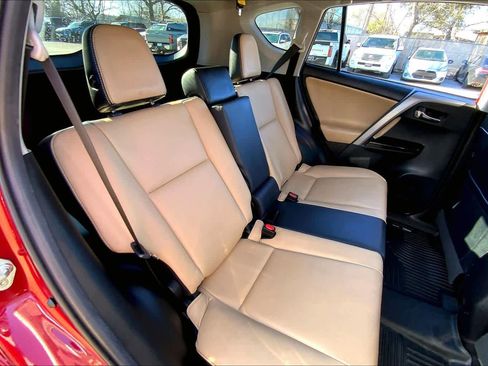 Used 2018 Toyota RAV4 Limited image 20