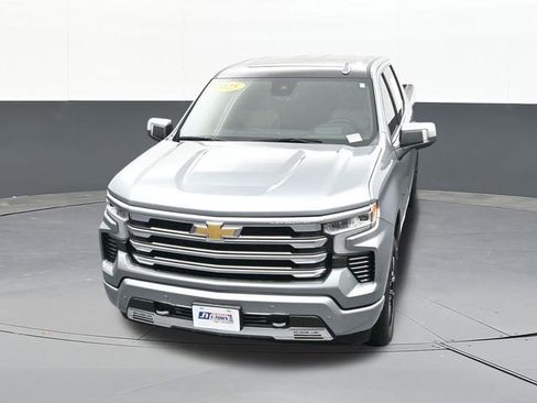 Used 2025 Chevrolet Silverado 1500 High Country AWD/4WD image 79