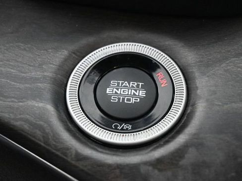 Used 2023 Jeep Grand Cherokee Overland w/ Luxury Tech Group IV image 38