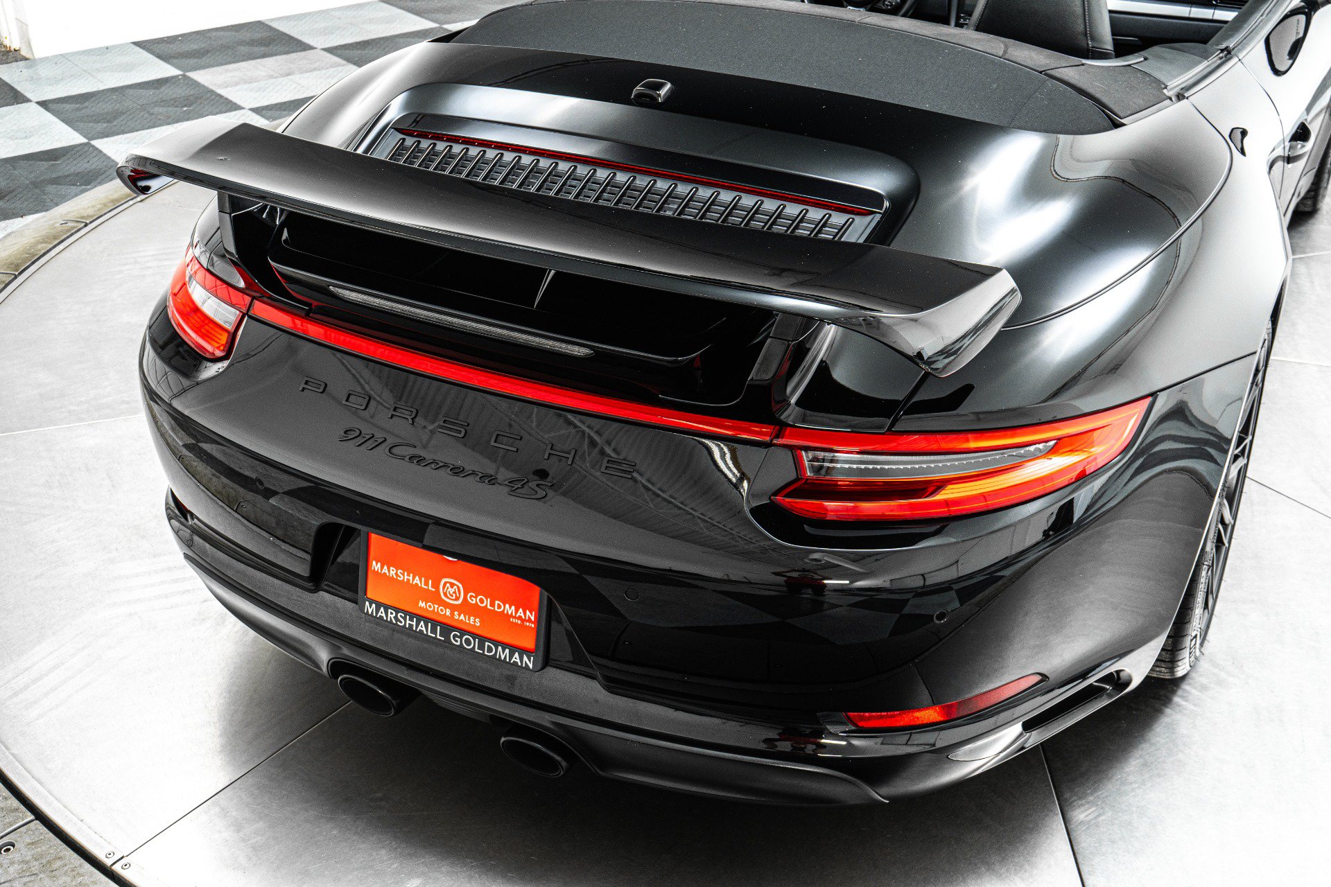 Used 2018 Porsche 911 Carrera 4S AWD/4WD image 21