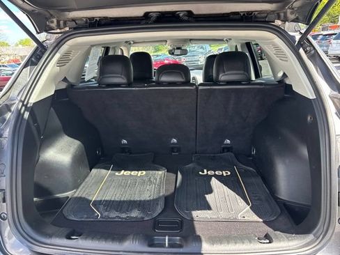 Used 2018 Jeep Compass Latitude w/ Popular Equipment Group AWD/4WD image 10