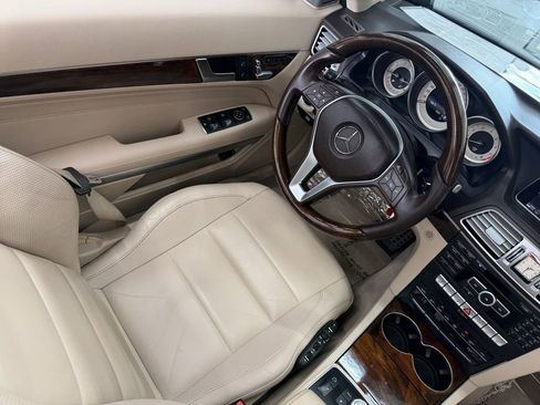 Used 2014 Mercedes-Benz E 550 Cabriolet w/ Premium 1 Package image 22