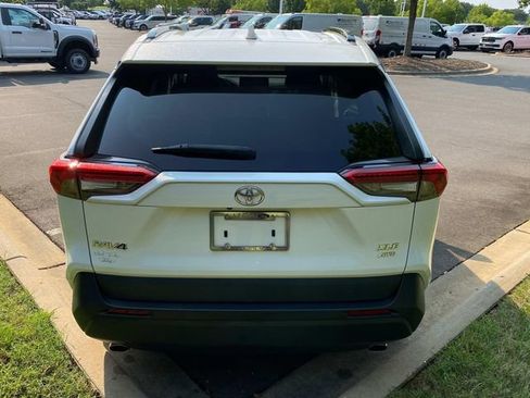 Used 2022 Toyota RAV4 XLE w/ Convenience Package AWD/4WD image 31