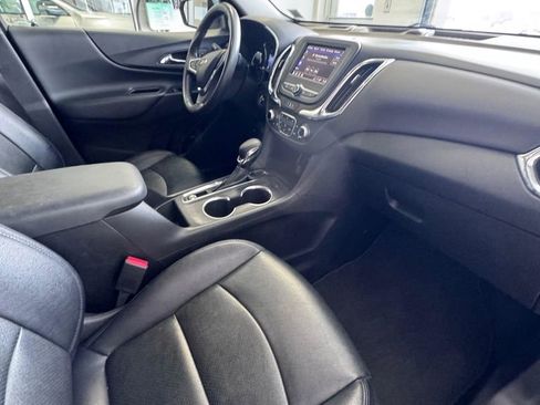 Used 2022 Chevrolet Equinox LT image 18