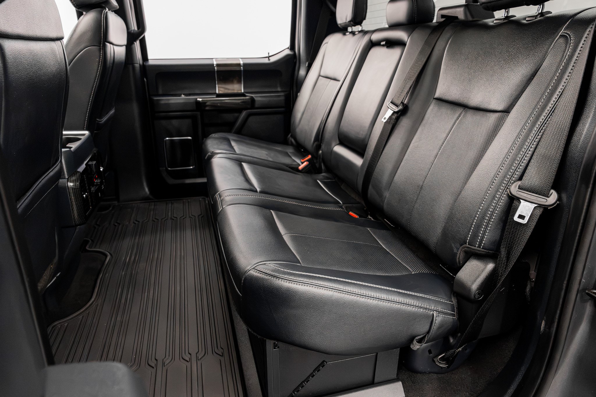Used 2022 Ford F450 Lariat w/ Lariat Ultimate Package AWD/4WD image 36