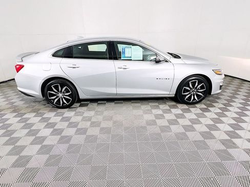 Used 2022 Chevrolet Malibu RS FWD image 8