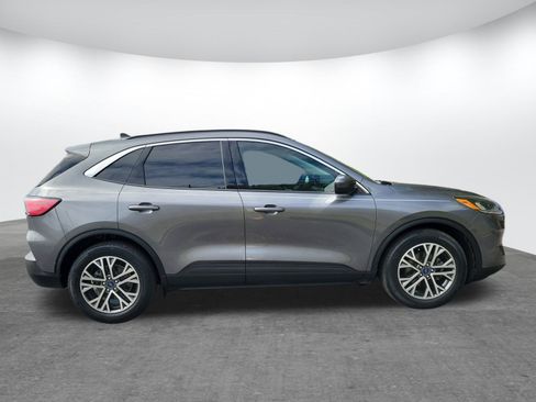 Used 2021 Ford Escape SEL w/ Technology Package image 2