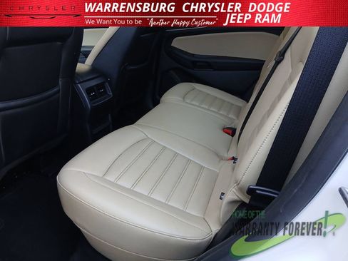 Used 2024 Ford Edge SEL AWD/4WD image 14