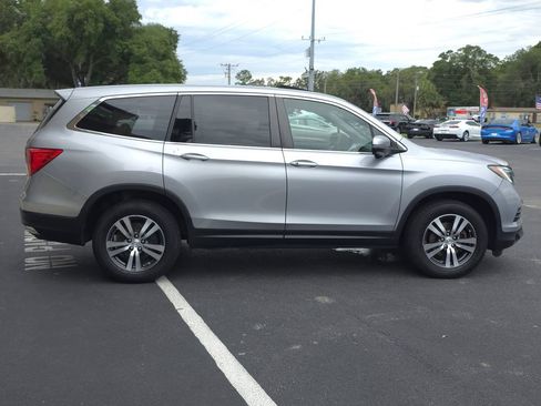 Used 2017 Honda Pilot EX-L image 4
