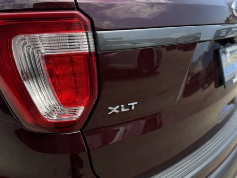 Used 2018 Ford Explorer XLT w/ Equipment Group 202A AWD/4WD image 44
