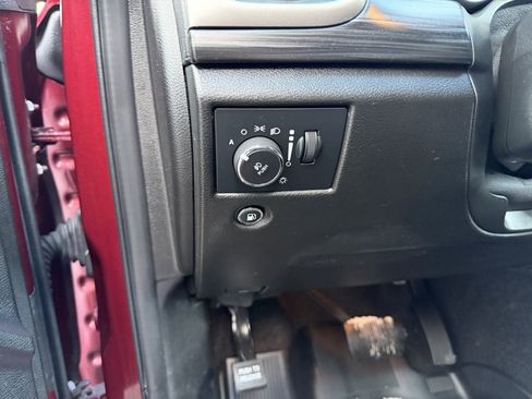 Used 2022 Jeep Grand Cherokee Laredo X image 24