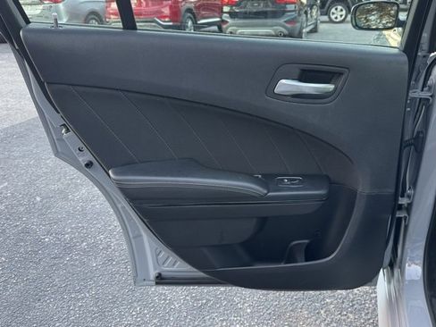 Used 2020 Dodge Charger R/T w/ Blacktop Package image 15