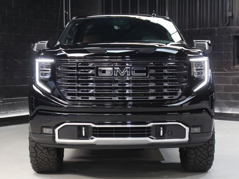 Used 2026 GMC Sierra 1500 Denali Ultimate AWD/4WD image 6