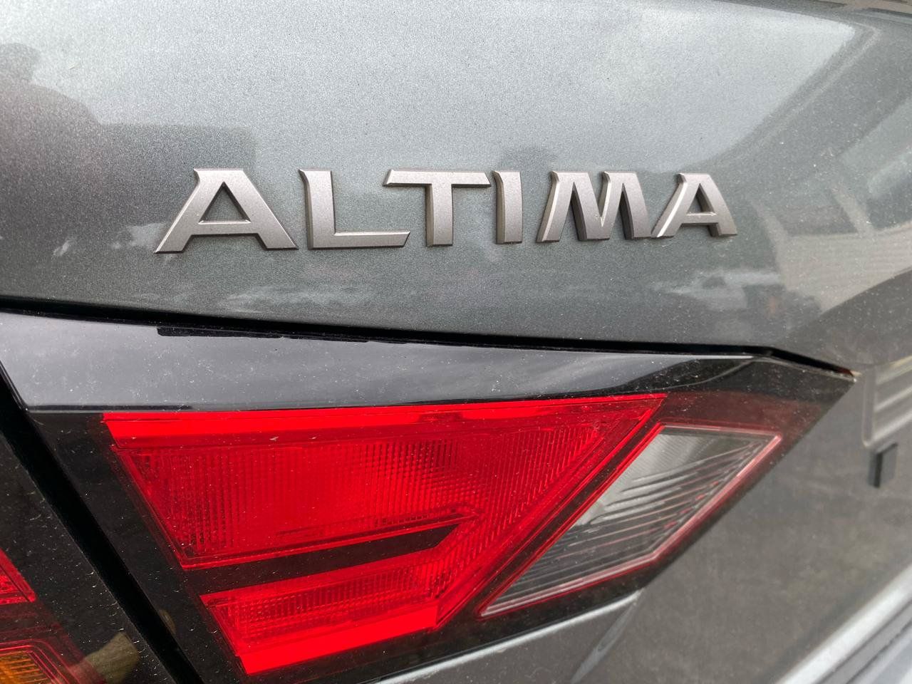 Used 2023 Nissan Altima 2.5 S FWD image 22
