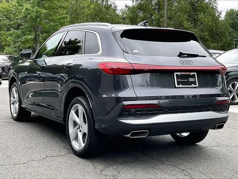 Used 2025 Audi Q5 Premium Plus w/ Premium Plus AWD/4WD image 4