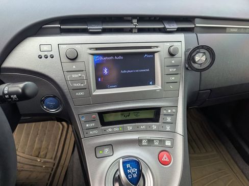 Used 2015 Toyota Prius Two image 14