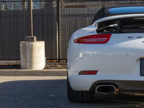 Used 2016 Porsche 911 Carrera image 34
