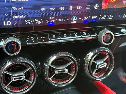 Used 2024 Chevrolet Blazer EV RS image 21