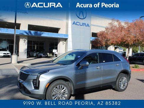 Used 2024 Cadillac XT4 Premium Luxury image 1