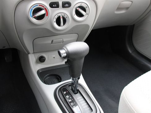 Used 2009 Hyundai Accent GS w/ Popular Equipment Pkg 2 image 8