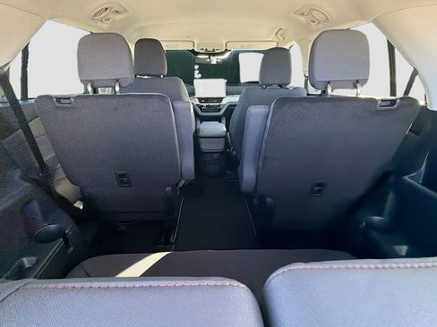 New 2026 Ford Explorer Active RWD image 32