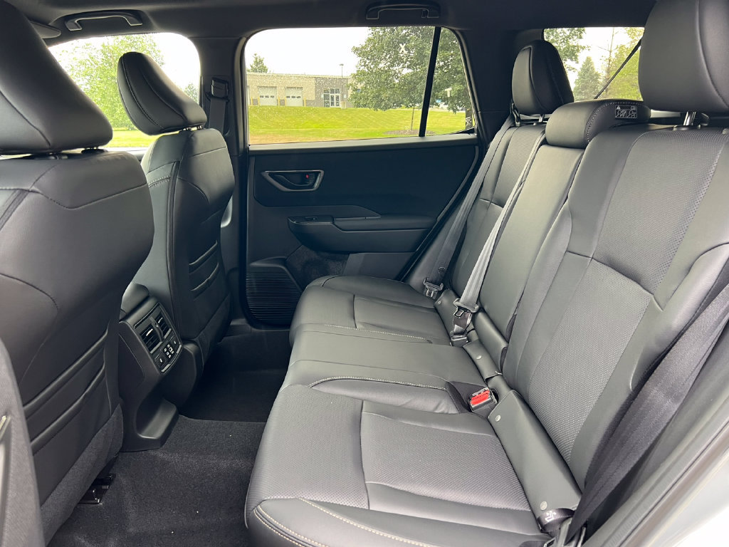 New 2026 Subaru Outback Limited XT AWD/4WD image 4