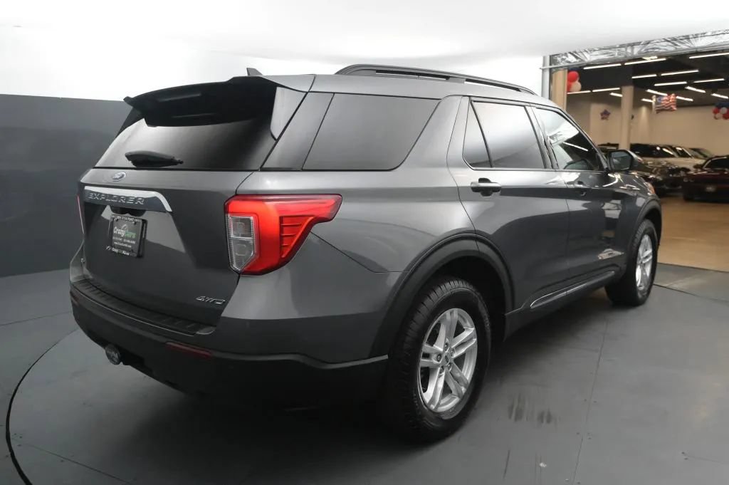 Used 2023 Ford Explorer XLT w/ Class IV Trailer Tow Package AWD/4WD image 5