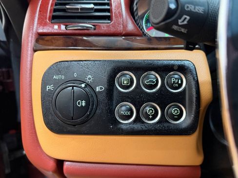 Used 2016 Maserati GranTurismo Sport RWD image 39