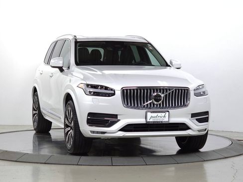Used 2024 Volvo XC90 B5 Core w/ Climate Package AWD/4WD image 1
