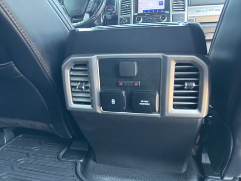 Used 2020 Ford F350 Platinum AWD/4WD image 18