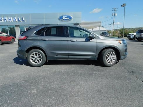 Used 2023 Ford Edge SEL image 10