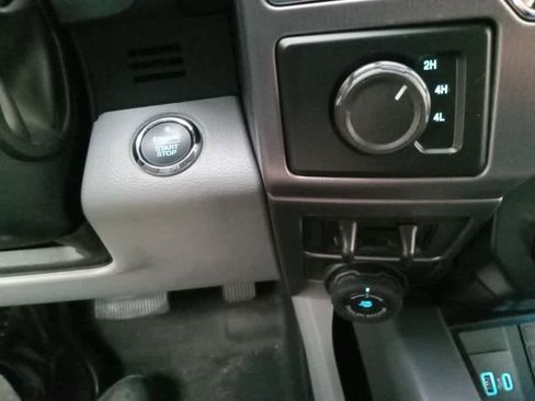 Used 2022 Ford F350 Limited image 21