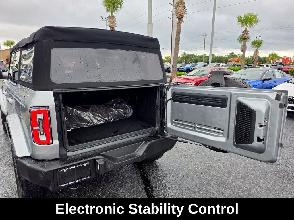 Used 2023 Ford Bronco Outer Banks AWD/4WD image 14