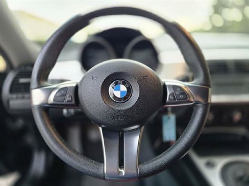 Used 2007 BMW Z4 3.0si image 35